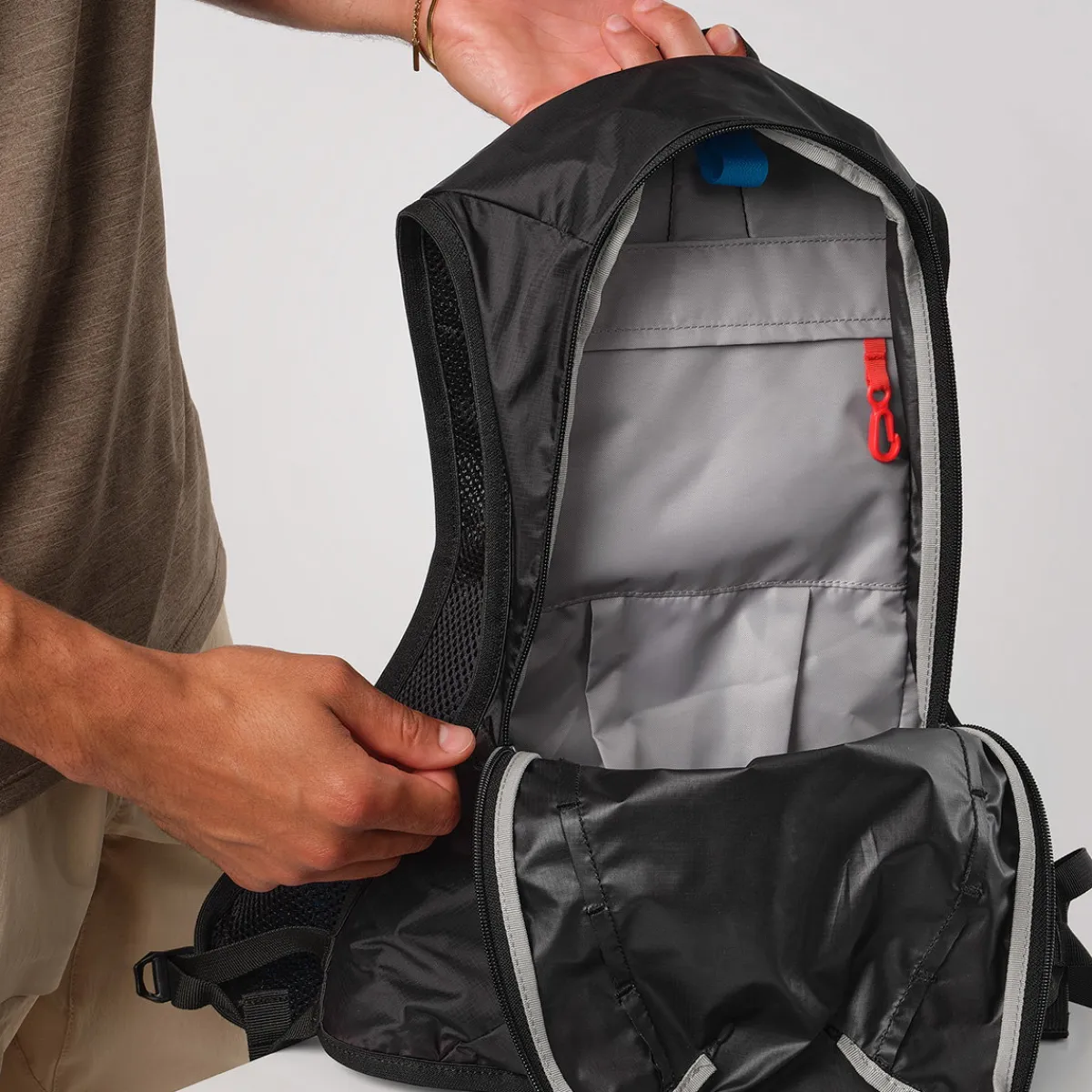 Cross 8 rygsæk 8 L (Black)-SALOMON Hot